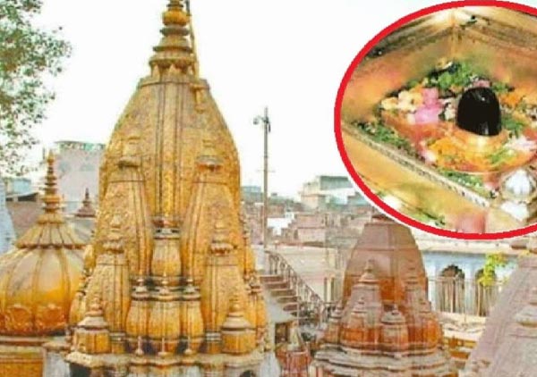 The gold spire of Kashi Vishwanath Temple.